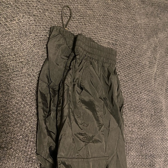 Kamarie Cargo Trousers - Picture 5 of 5